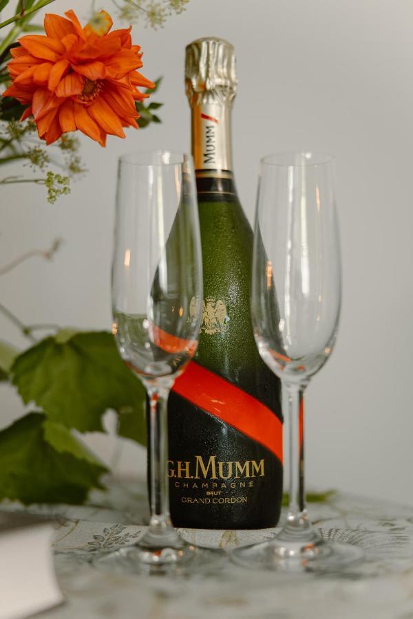 Biskupice  Dom W Starym Parku酒店 外观 照片
